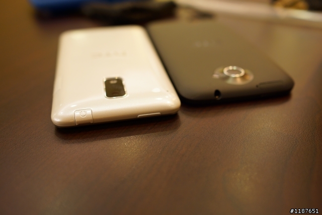 【開箱】hTC J 全方位潔淨亮白(?)
