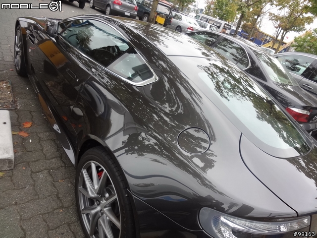 Aston Martin Vantage S