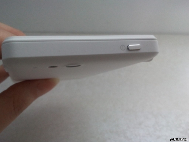 【開箱】輕巧可愛SONY Xperia Go ST27i