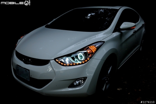 就是這個光 Elantra 獨特頭尾燈分享
