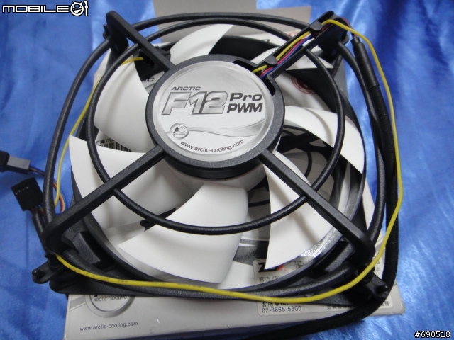 無聊 清清我的cpu 散熱器 換換各廠牌風扇 三洋 酷媽 保銳 AC XG .....參考看看數字 -特映無風扇燒機