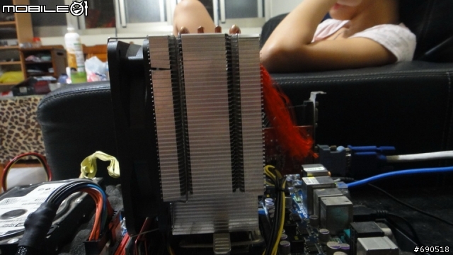 無聊 清清我的cpu 散熱器 換換各廠牌風扇 三洋 酷媽 保銳 AC XG .....參考看看數字 -特映無風扇燒機