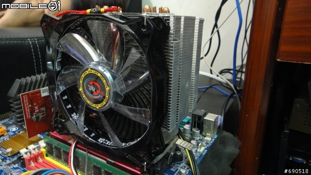無聊 清清我的cpu 散熱器 換換各廠牌風扇 三洋 酷媽 保銳 AC XG .....參考看看數字 -特映無風扇燒機