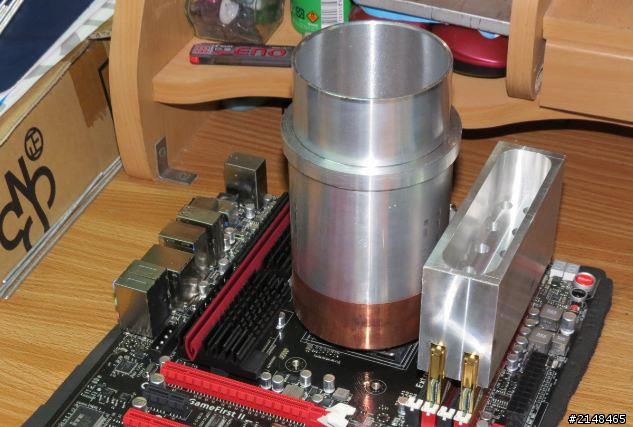 ASUS CVF-Z發威!_超上3200的Apacer 16GB雙通道