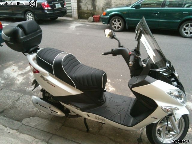 RV 180 開箱之座墊改裝