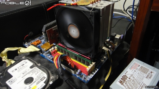 無聊 清清我的cpu 散熱器 換換各廠牌風扇 三洋 酷媽 保銳 AC XG .....參考看看數字 -特映無風扇燒機