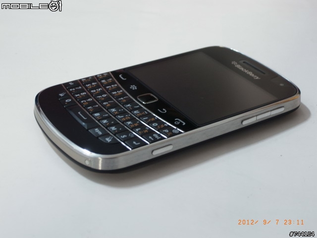 Blackberry 9900 開箱 (非專業)