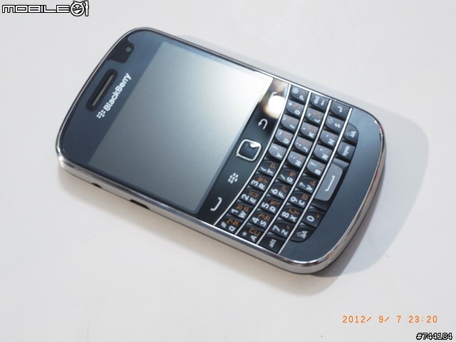 Blackberry 9900 開箱 (非專業)