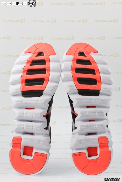 Reebok ZIGLITE RUN 獨家Z型中底 賦予全新跑感