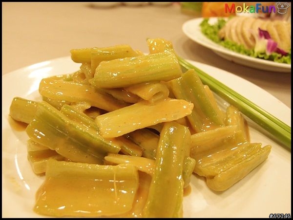 天廚菜館。酥皮多汁北平烤鴨