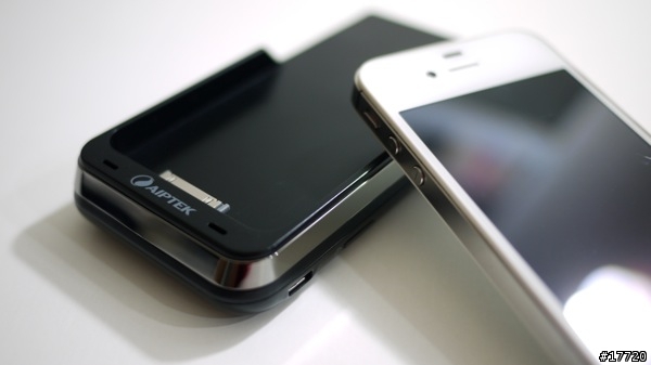 蘋果禁衛軍-到處都要作簡報的簡報狂神器!Aiptek i50S iPhone 4/4S專用新一代 微型投影機 測試報告