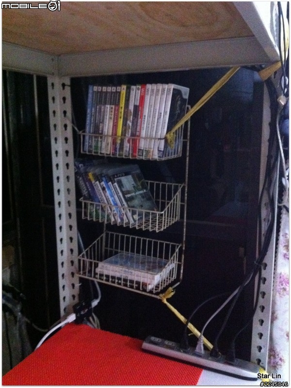 DIY 免螺絲角鋼 舒適 有鍵盤架的電腦桌 開箱