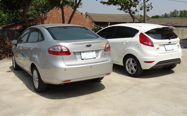 Ford Fiesta 1.6 免費試乘與4D&5D比較心得