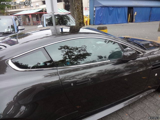 Aston Martin Vantage S