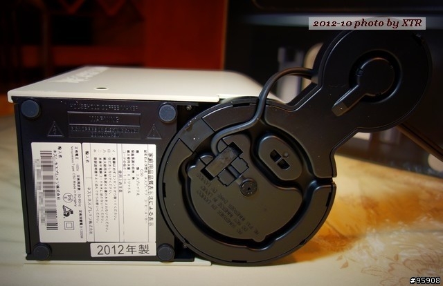 I Love "U" - NESPRESSO "U" -(2014.7 update:"U" 故障了! #238樓 辣雞不要買!)