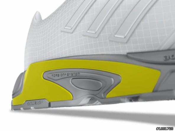 adidas SNOVA 5 -- FORMOTION 絕佳避震 試穿心得