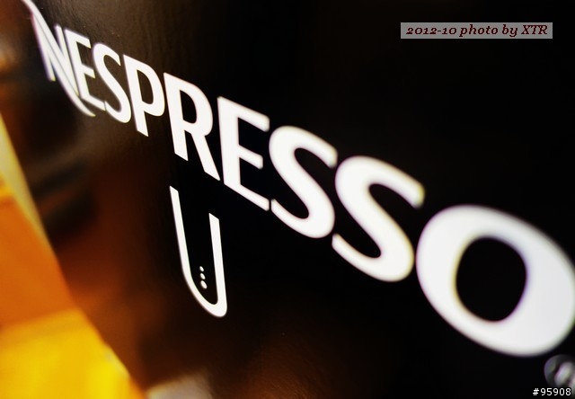 I Love "U" - NESPRESSO "U" -(2014.7 update:"U" 故障了! #238樓 辣雞不要買!)