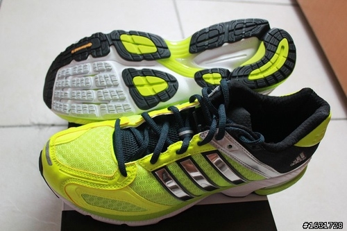 adidas SNOVA 5 -- FORMOTION 絕佳避震 試穿心得