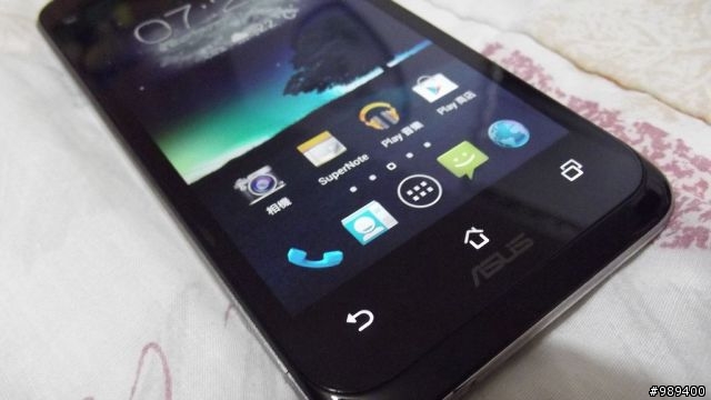 Update-101.11.11◢我的Padfone2_64GB開箱嚕◣ ( 內含夜間照相以及夜間錄影測試 )