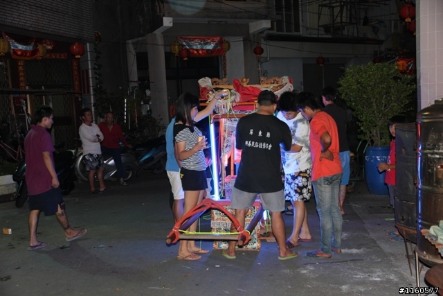 夜騎東港,一起騎車瘋迎王