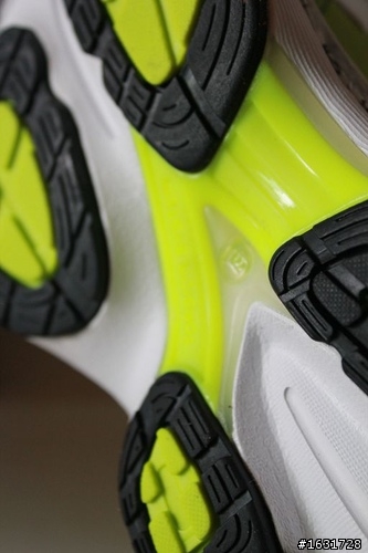 adidas SNOVA 5 -- FORMOTION 絕佳避震 試穿心得