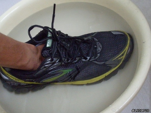 BROOKS GHOST GTX 越野跑鞋-- 防水大考驗