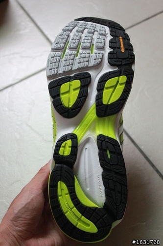 adidas SNOVA 5 -- FORMOTION 絕佳避震 試穿心得