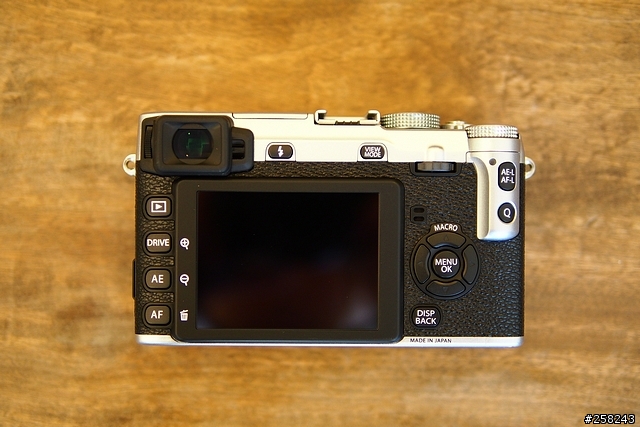 【西西分享】復古之帥---富士Fujifilm X-E1微型單眼
