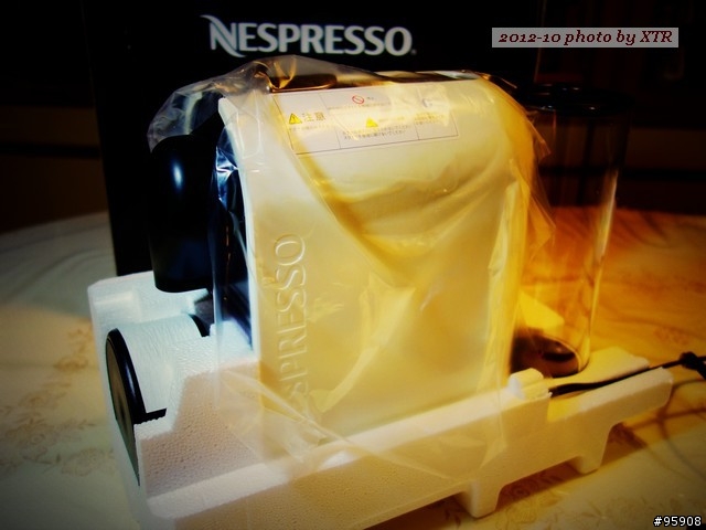 I Love "U" - NESPRESSO "U" -(2014.7 update:"U" 故障了! #238樓 辣雞不要買!)