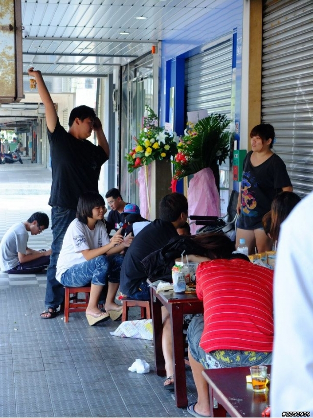 感受一下G-SHOCK ERIC HAZE 30TH 限量錶的威力 &CASIO公司的處理態度