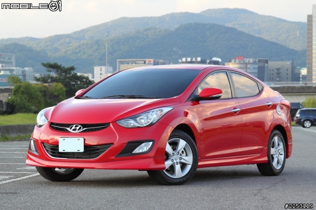 牽車開箱!!ELANTRA風動版 外觀分享兼拍車練習