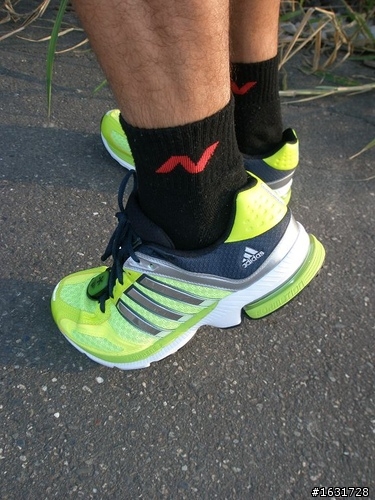 adidas SNOVA 5 -- FORMOTION 絕佳避震 試穿心得