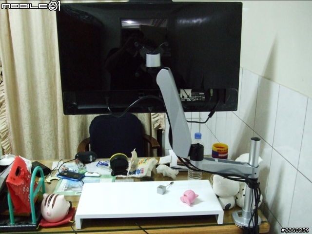開箱文 Xergo 彈簧延伸臂螢幕支架_C 型號:EM35116