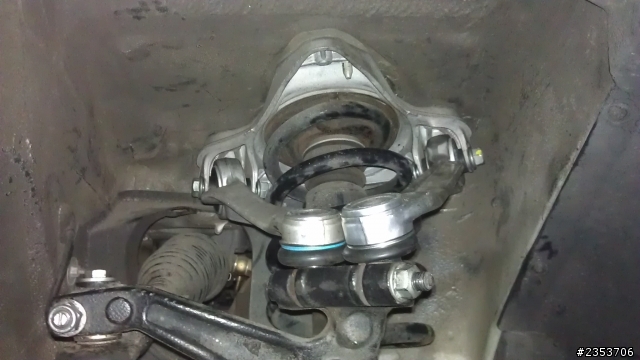 04年, PASSAT 慢速煞車有極大的聲音