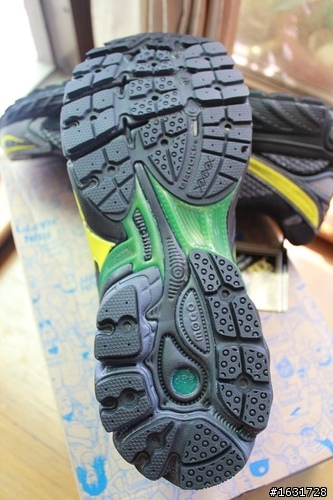 BROOKS GHOST GTX 越野跑鞋-- 防水大考驗
