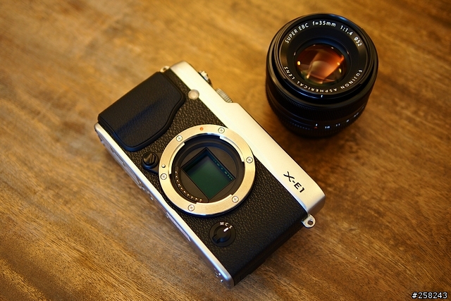 【西西分享】復古之帥---富士Fujifilm X-E1微型單眼