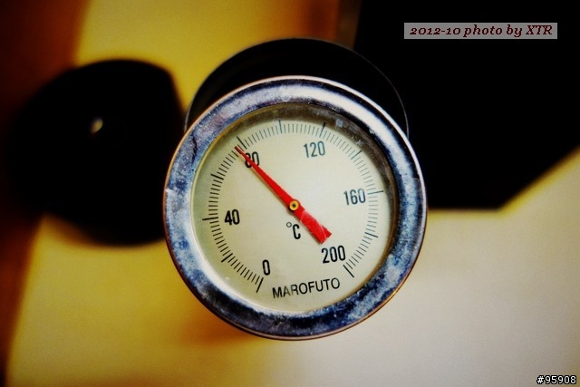 I Love "U" - NESPRESSO "U" -(2014.7 update:"U" 故障了! #238樓 辣雞不要買!)