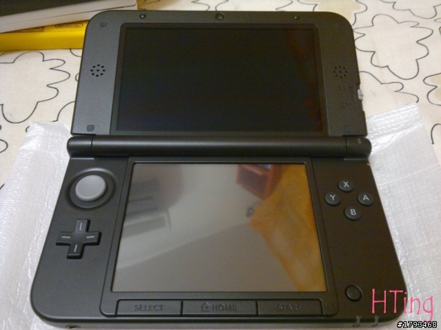 N3DS LL 黑紅色開箱