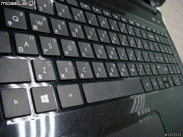 Win8 16吋Ultrabook新機種【HP Pavilion Sleekbook15-b009TX】