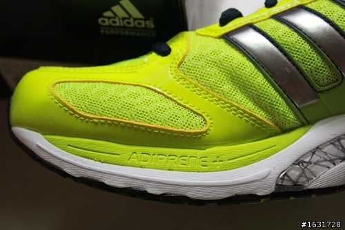 adidas SNOVA 5 -- FORMOTION 絕佳避震 試穿心得