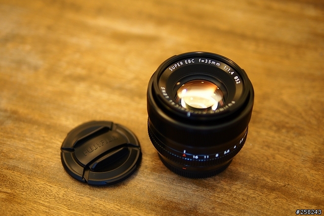 【西西分享】復古之帥---富士Fujifilm X-E1微型單眼