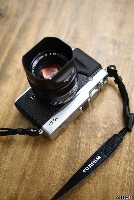 【西西分享】復古之帥---富士Fujifilm X-E1微型單眼