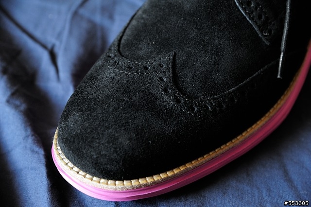 「分享」Cole Haan LunarGrand 紅底鞋?不!是粉紅底