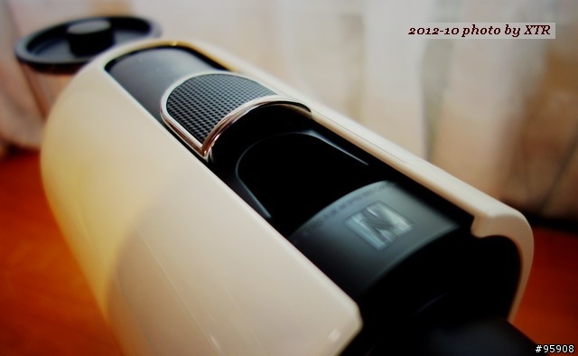 I Love "U" - NESPRESSO "U" -(2014.7 update:"U" 故障了! #238樓 辣雞不要買!)