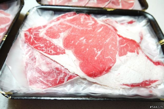 【分享】過完立冬吃火鍋囉!!厚道張相撲火鍋肉開吃(箱)!!