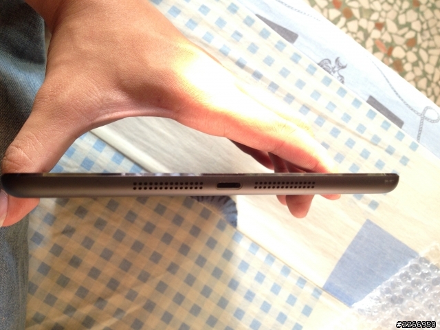 (圖多廢話多)今日入手之IPAD MINI!
