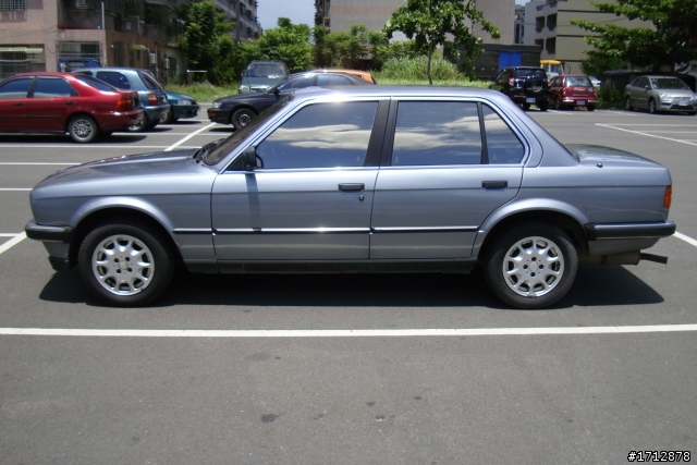 經典BMW E30....