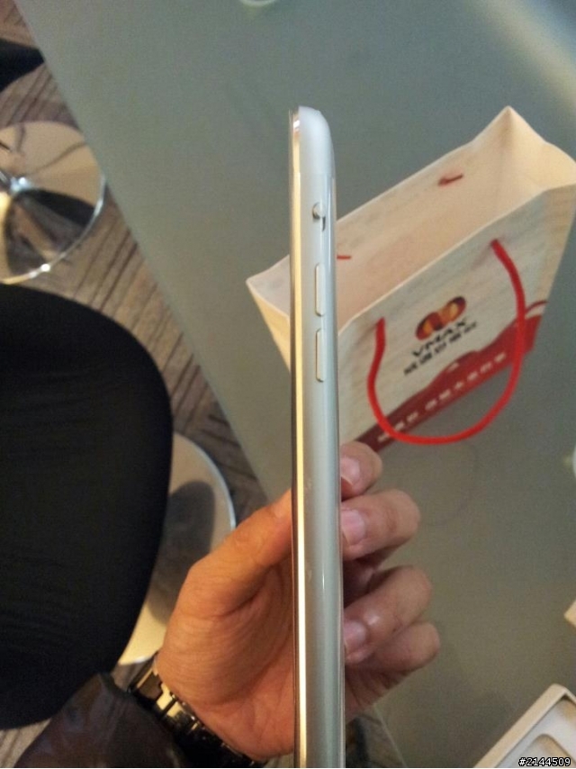 ipad mini白色16G wifi 簡易開箱(字多圖少慎入==)!