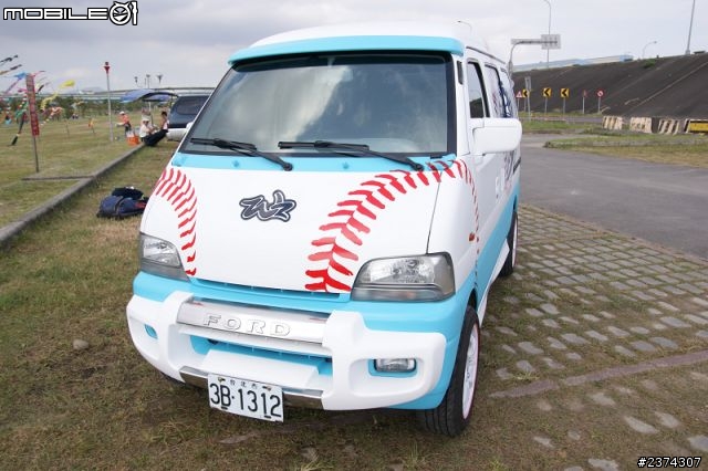 2001年的PRZ改造成酷炫棒球車
