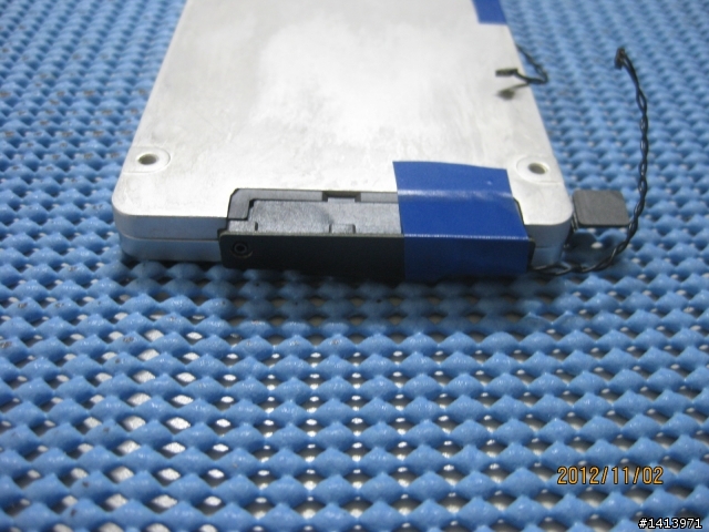 2010 Mac mini 換 SSD 時, 將 温度感應器 安裝至 SSD 的方法